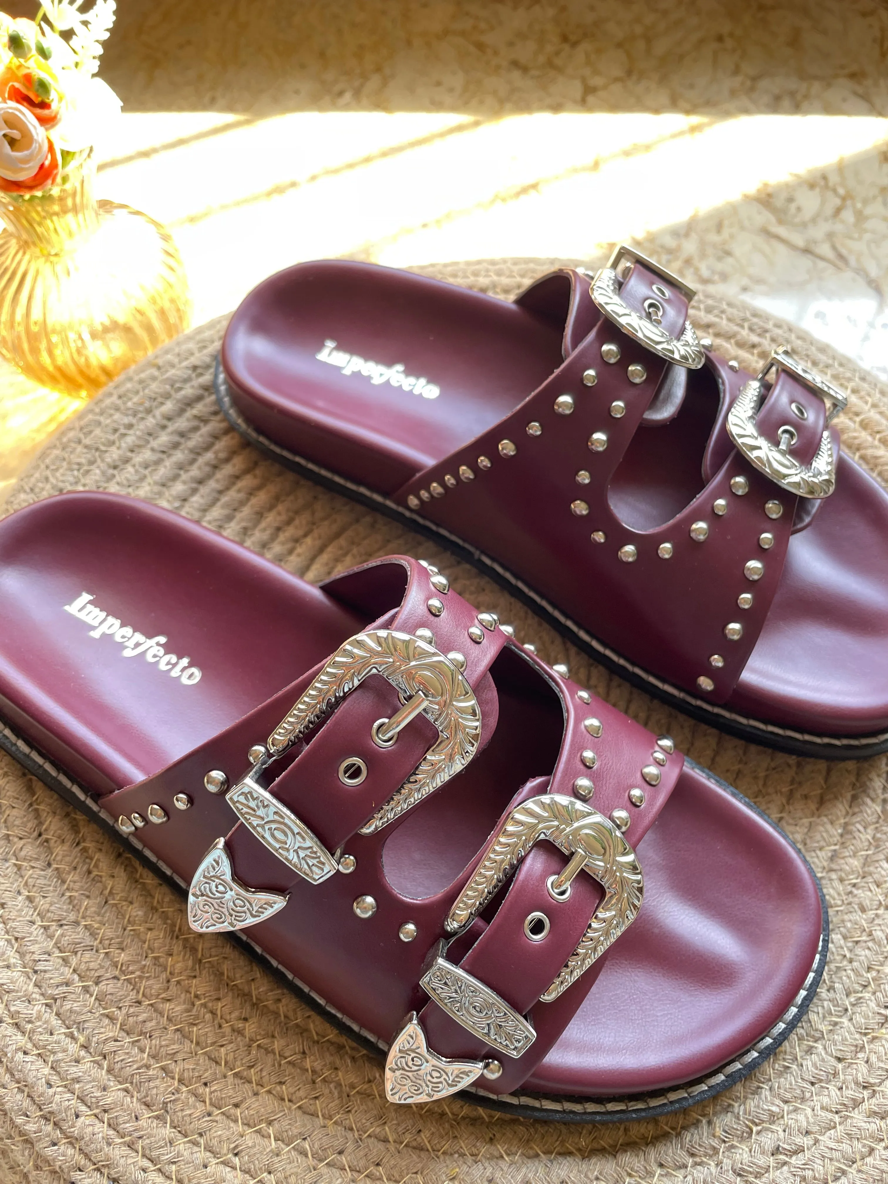 Famous Taylor Swift  Slider Sandals