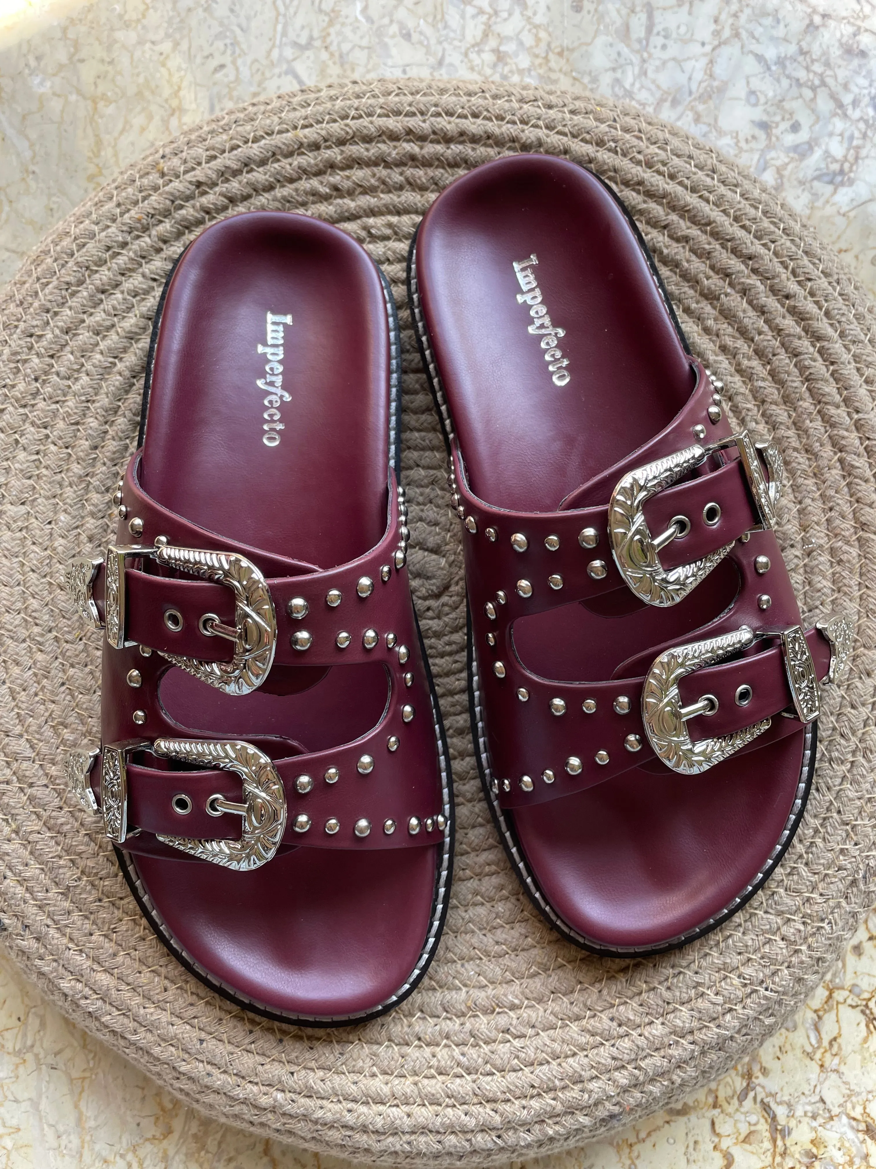 Famous Taylor Swift  Slider Sandals
