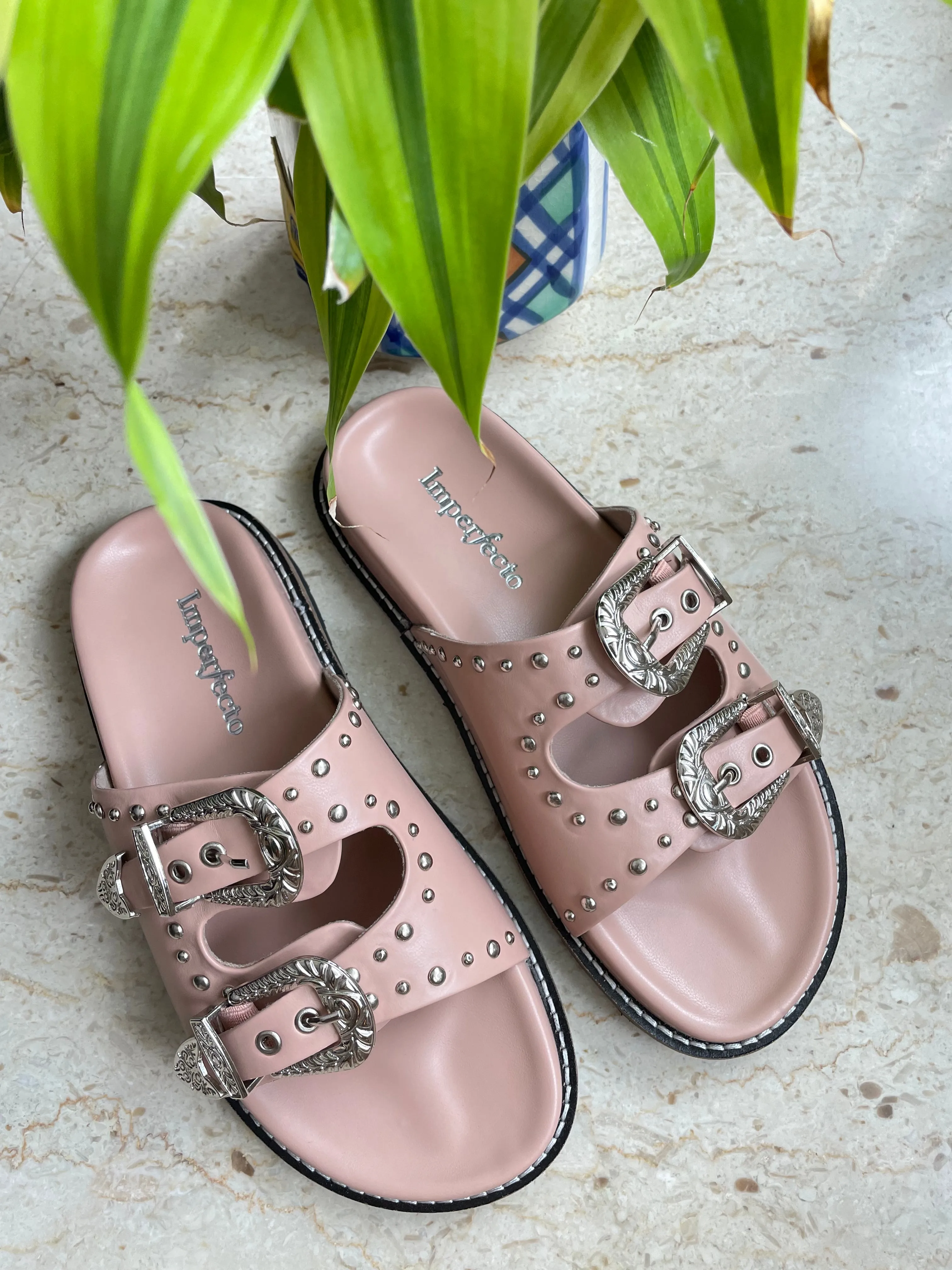 Famous Taylor Swift  Slider Sandals