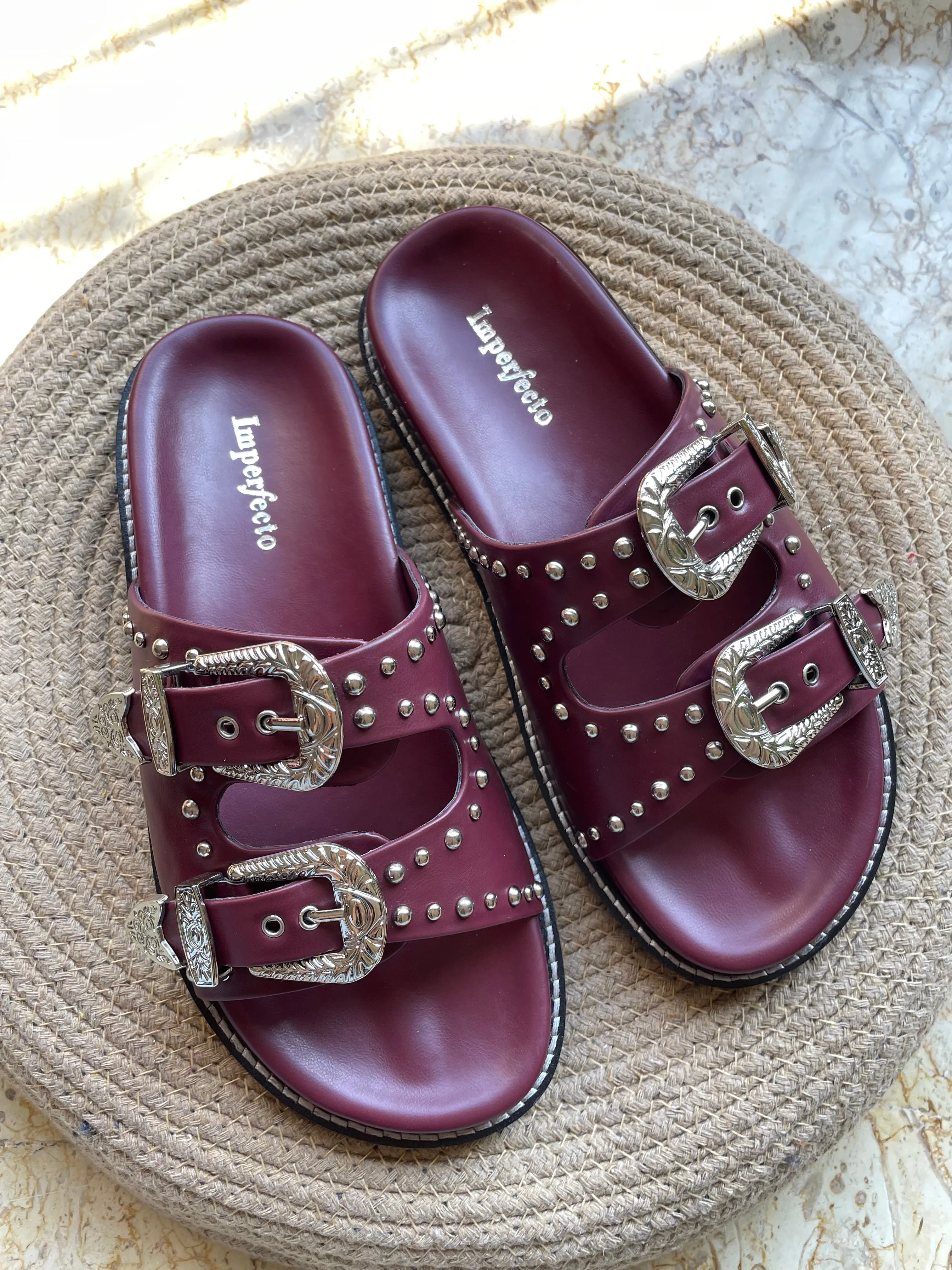 Famous Taylor Swift  Slider Sandals