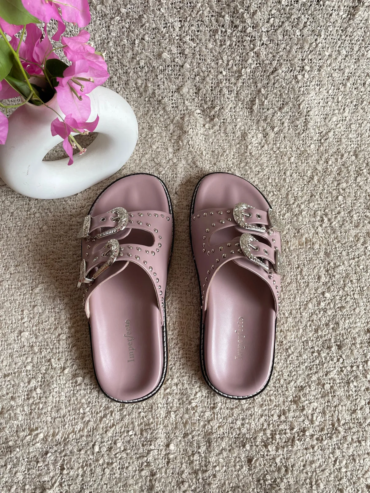 Famous Taylor Swift  Slider Sandals