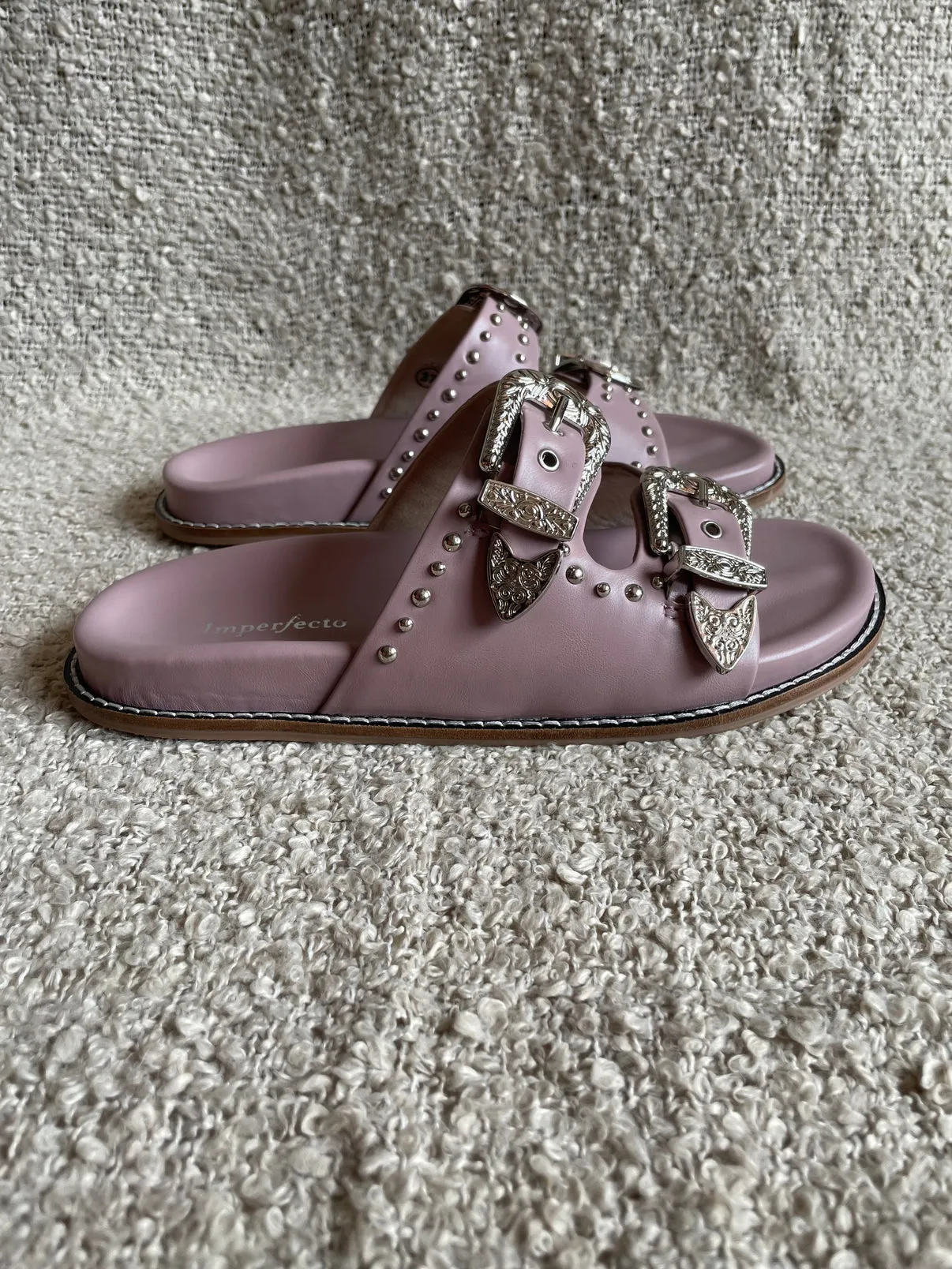 Famous Taylor Swift  Slider Sandals