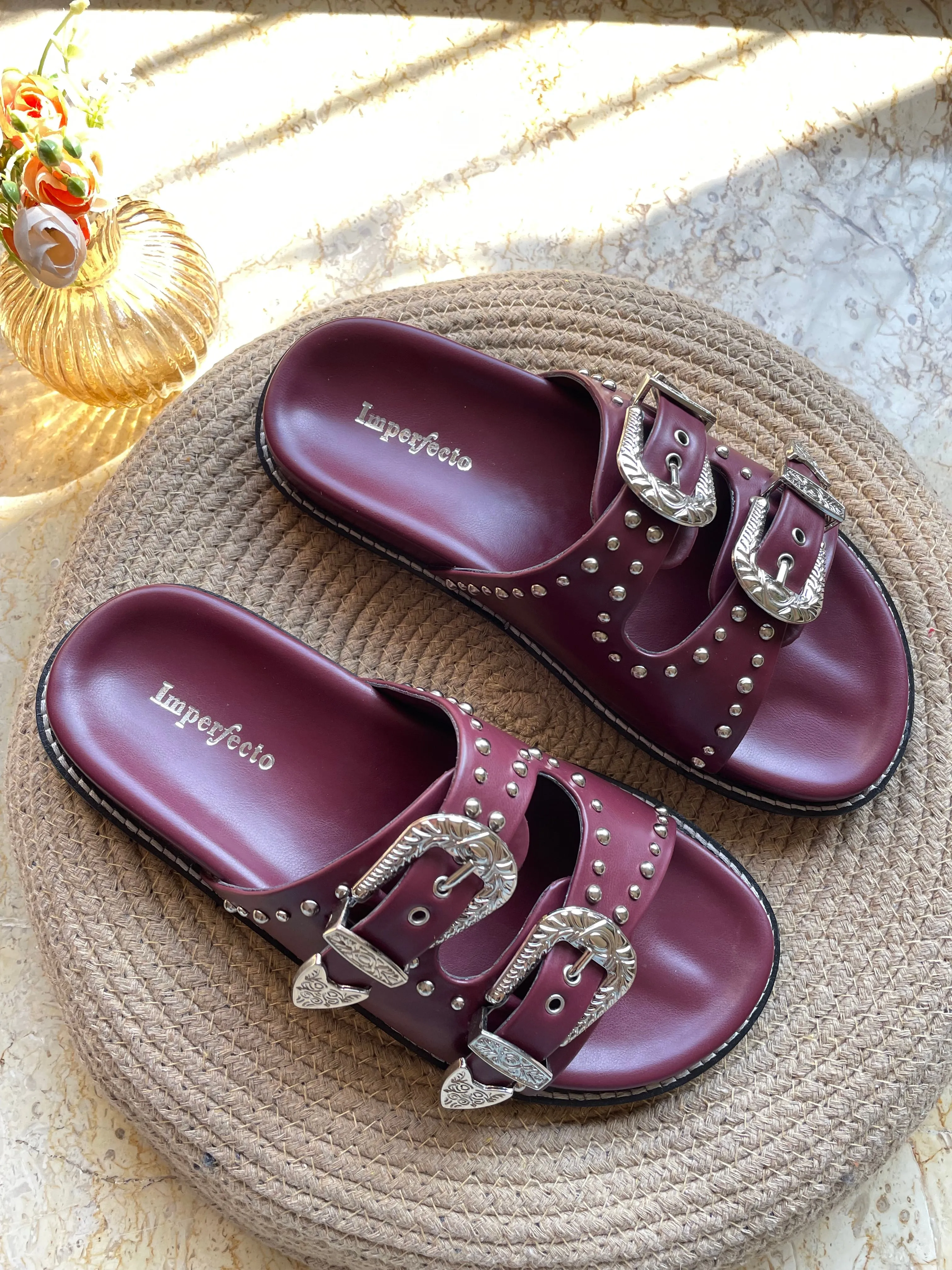 Famous Taylor Swift  Slider Sandals