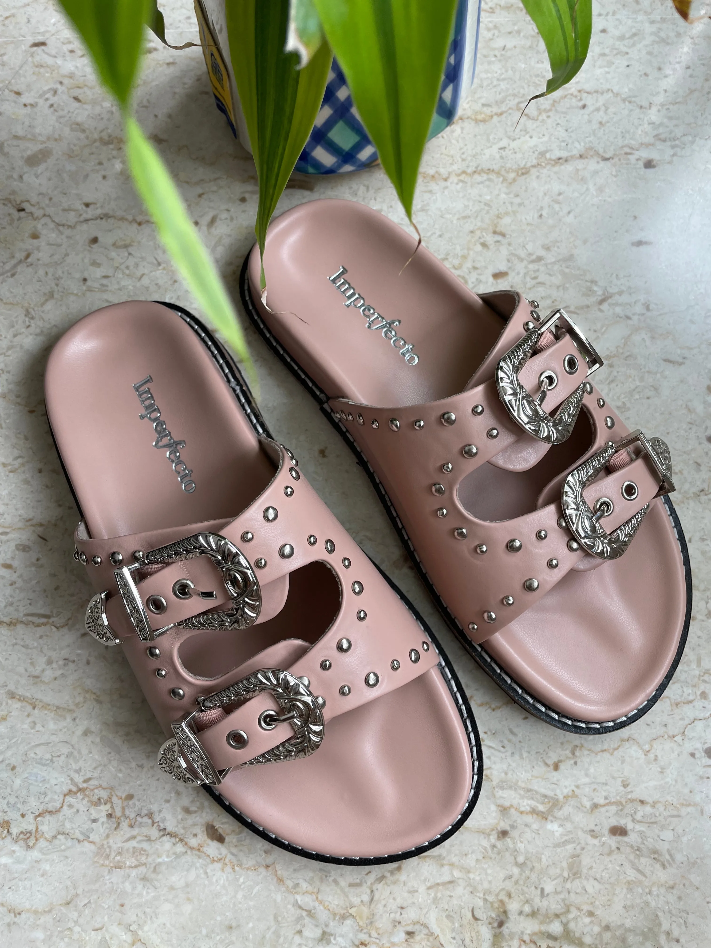 Famous Taylor Swift  Slider Sandals