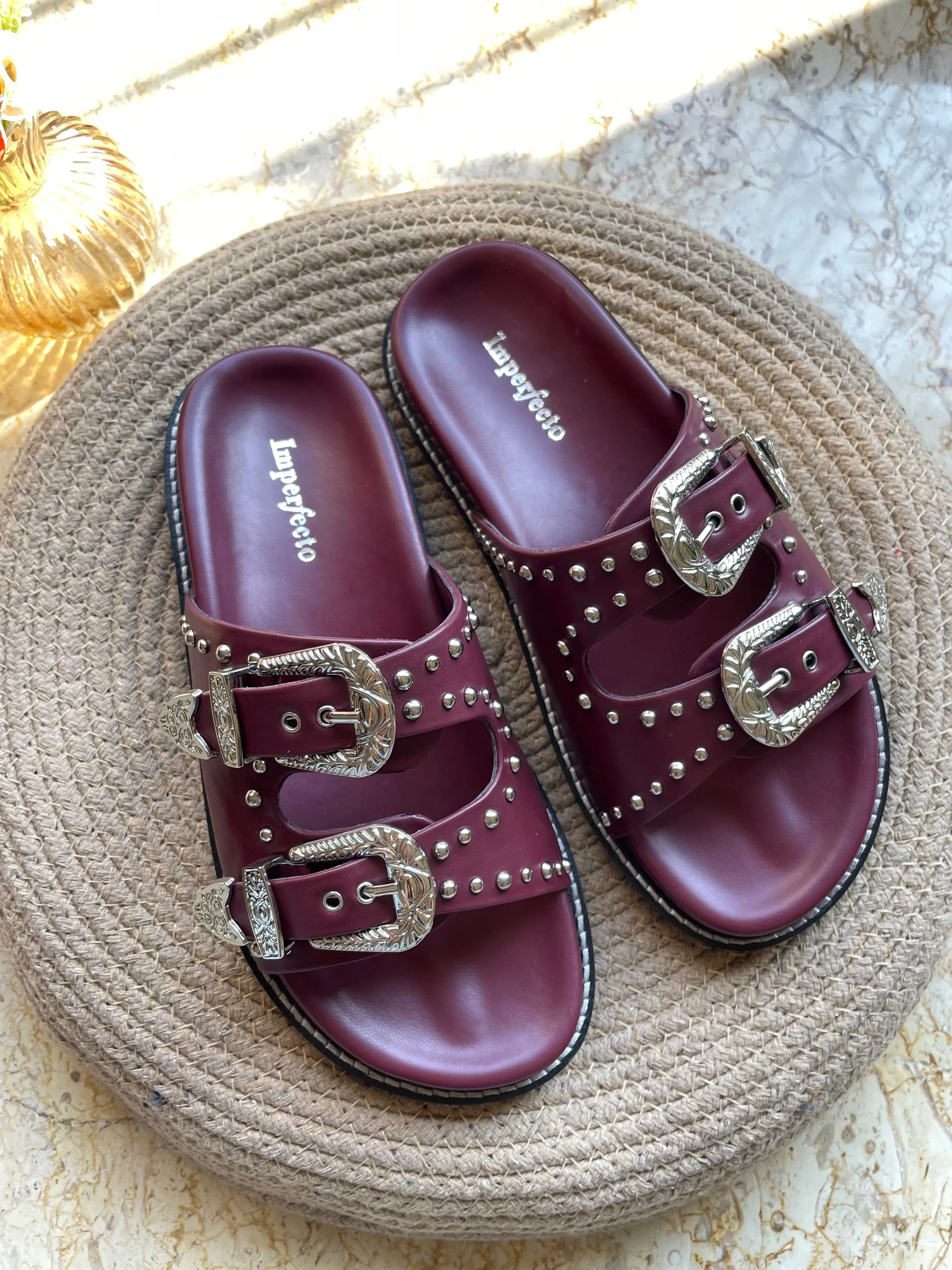 Famous Taylor Swift  Slider Sandals
