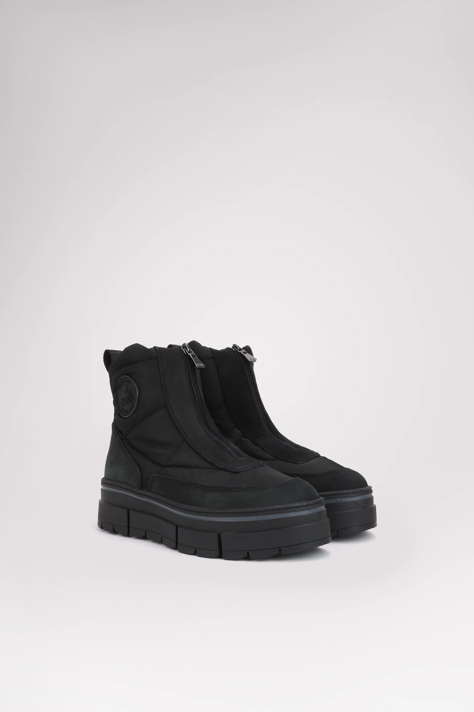 Huila Women's Front Zip Boot w/Ice-Gripper