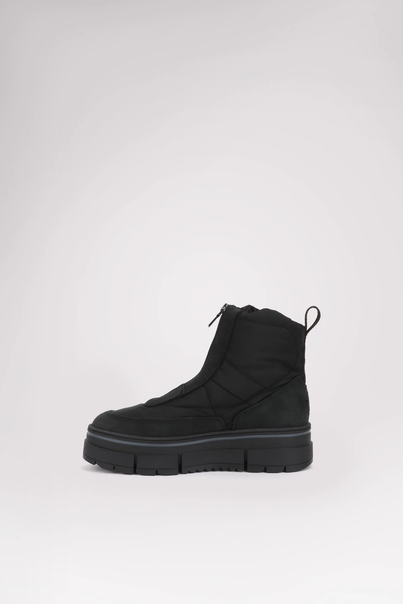 Huila Women's Front Zip Boot w/Ice-Gripper