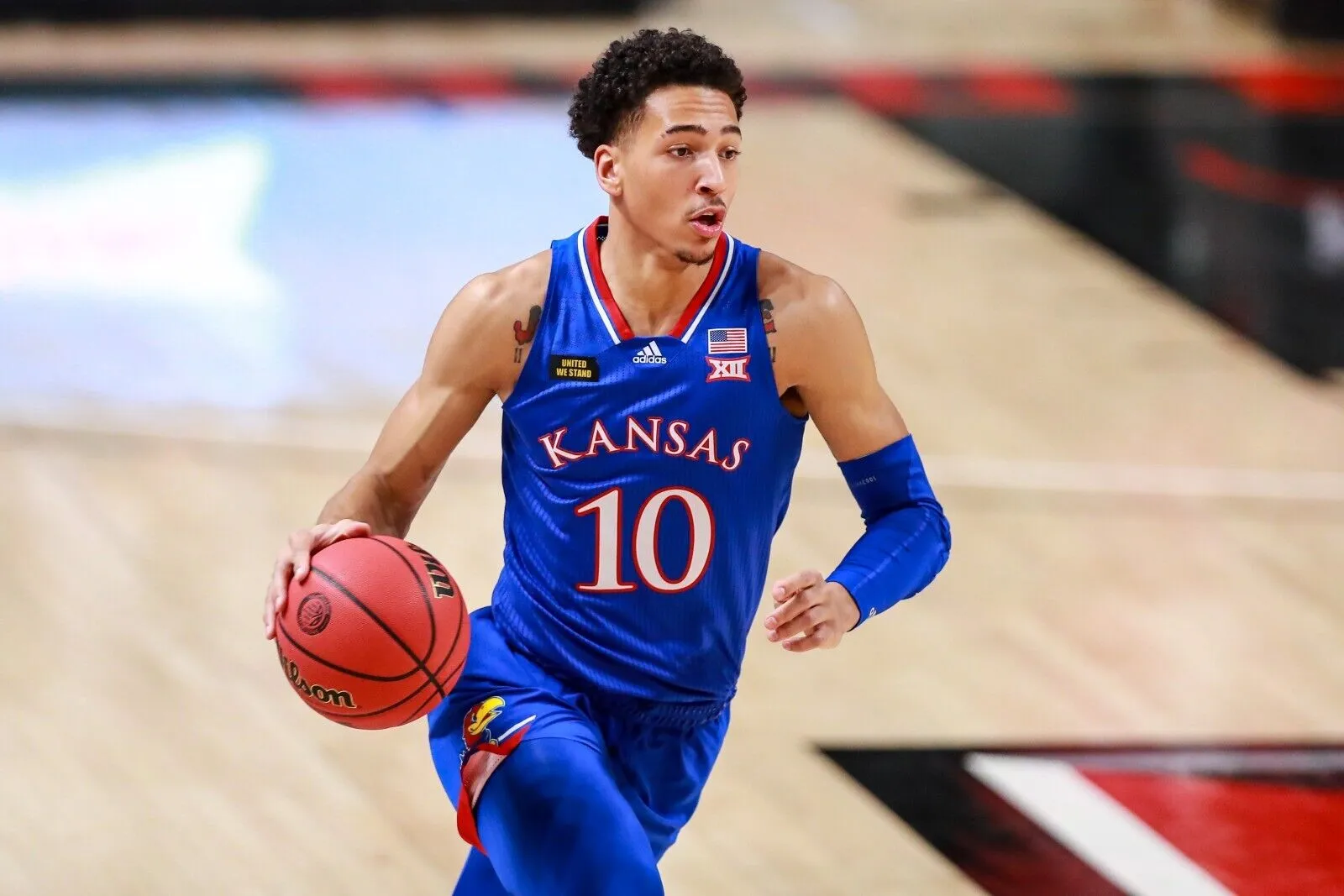 Jalen Wilson Signed University of Kansas Jayhawks Basketball WarmUp Jersey (PSA)