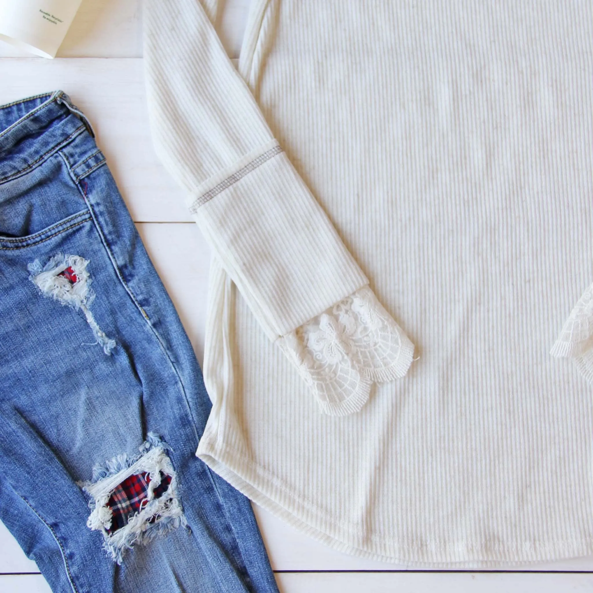 Lace Cuff Thermal in Cream