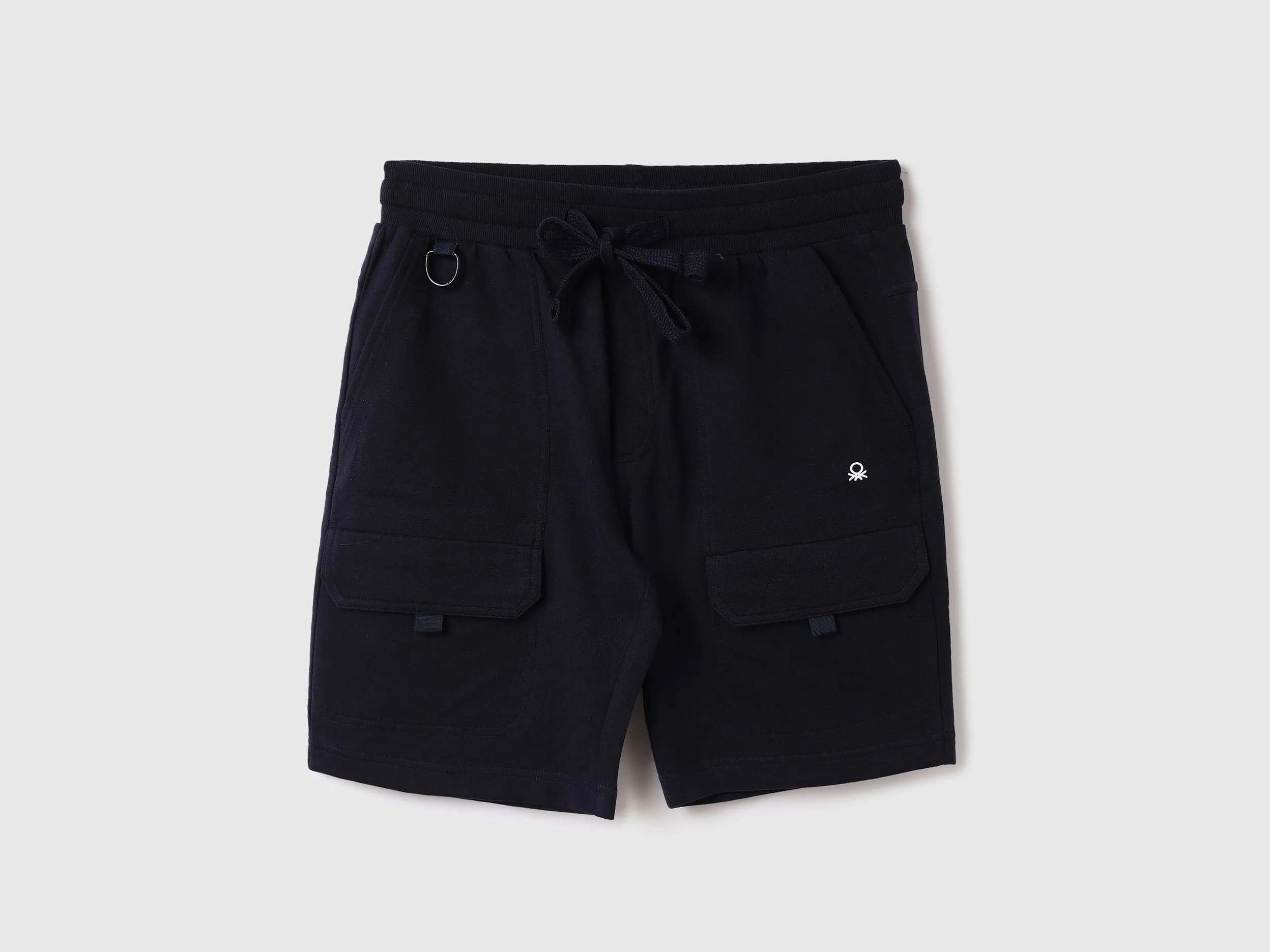 Men Solid Regular Fit Shorts