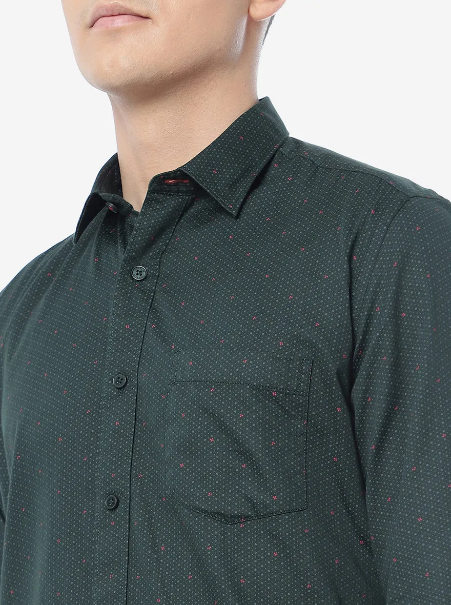 Olive Green Printed Slim Fit Casual Shirt | JadeBlue