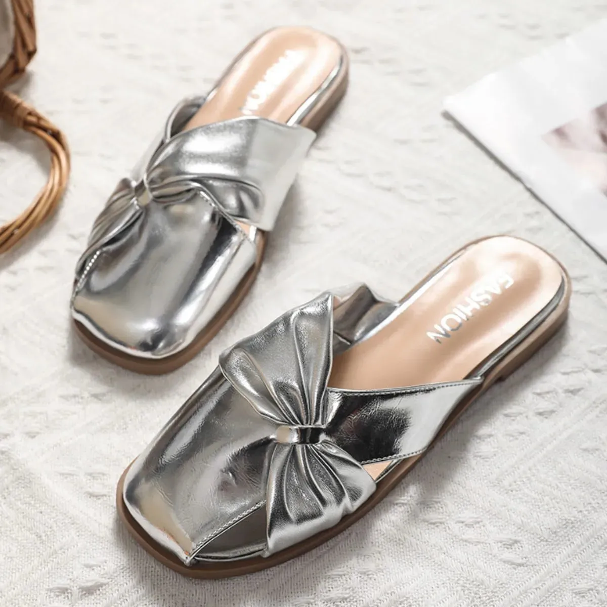 Round Toe Flats Sandals