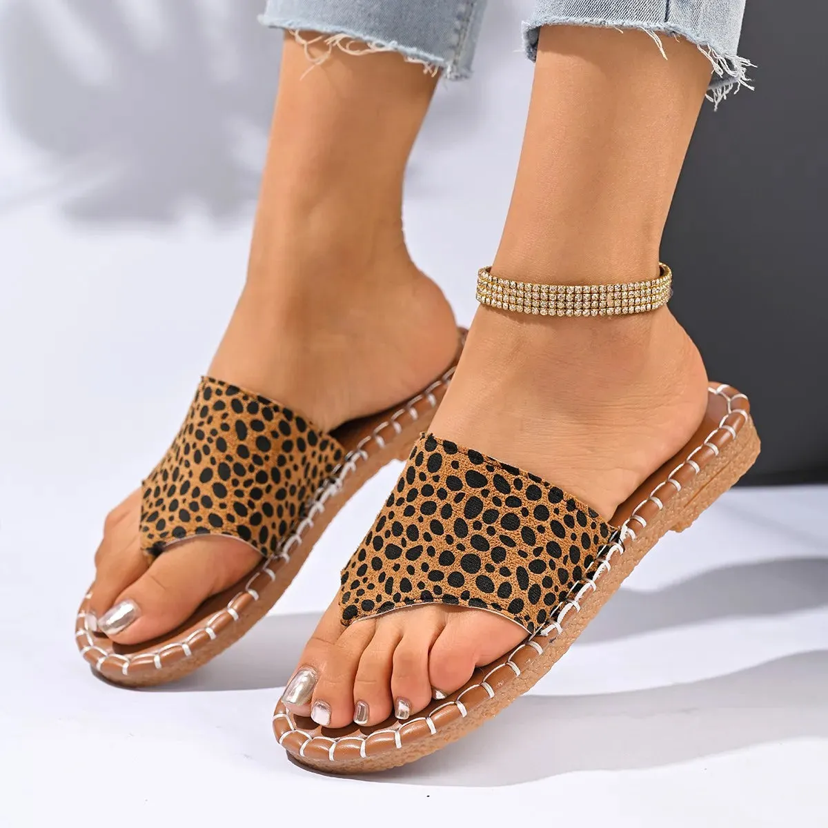 Toe Post Flats Sandals