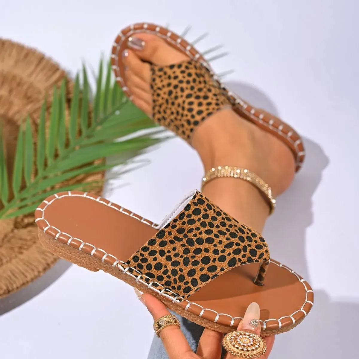 Toe Post Flats Sandals