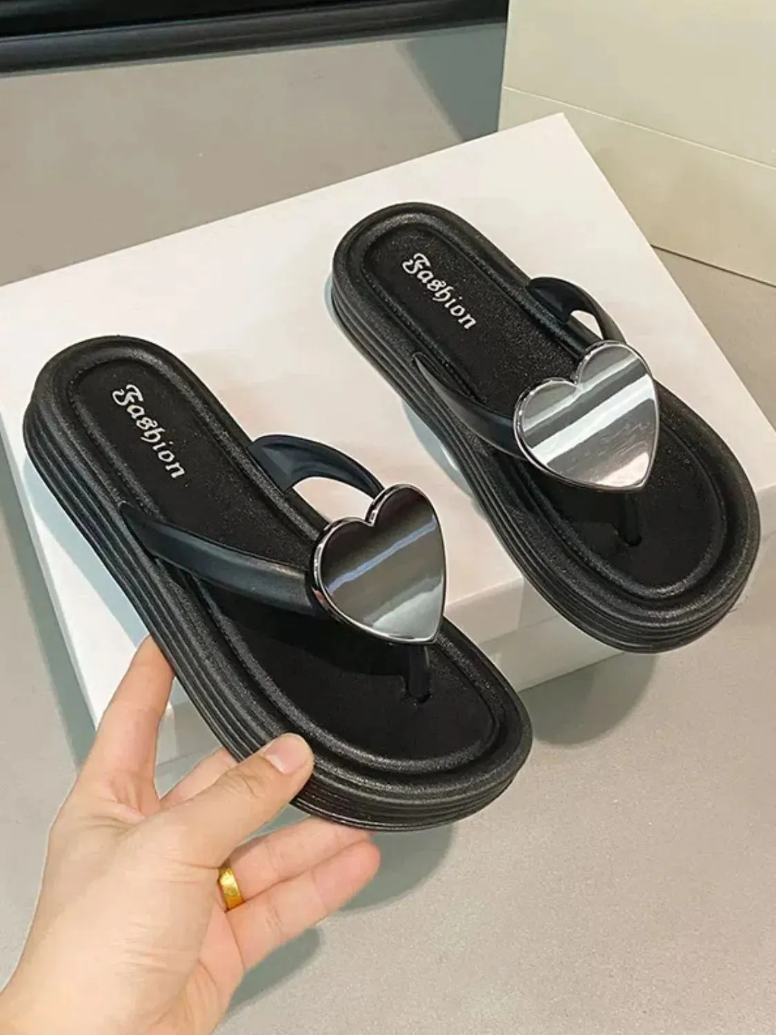 Toe Post Platform Sandals