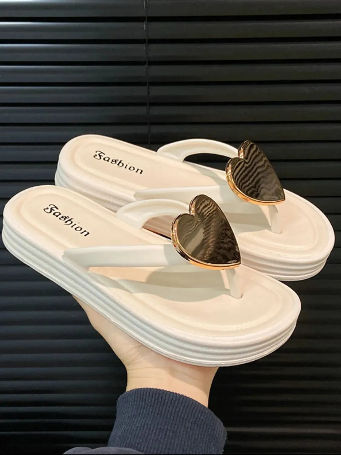 Toe Post Platform Sandals
